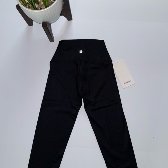 Black High-Waisted Leggings - Picture 2 of 3